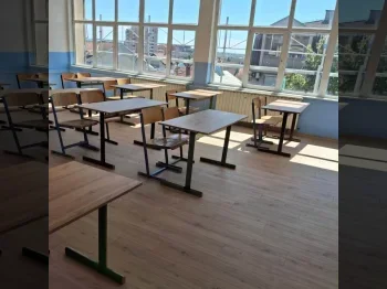 Donacija od 60 drveni shtici za uchilishni klupi 1